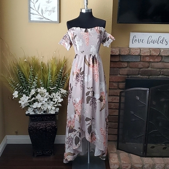🛑SOLD🛑 🆕️ Lime Lush Taupe Floral Off Shoulder High Low Maxi Dress SIZE: M - Picture 2 of 13